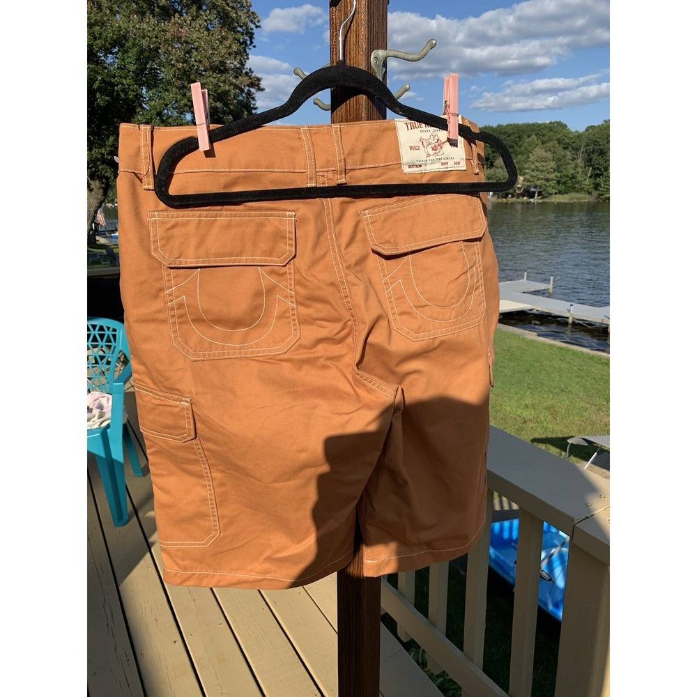 True Religion Men's Dark Khaki Cargo Bermuda Shorts sz 34 NEW NWT Stretch - Picture 3 of 7